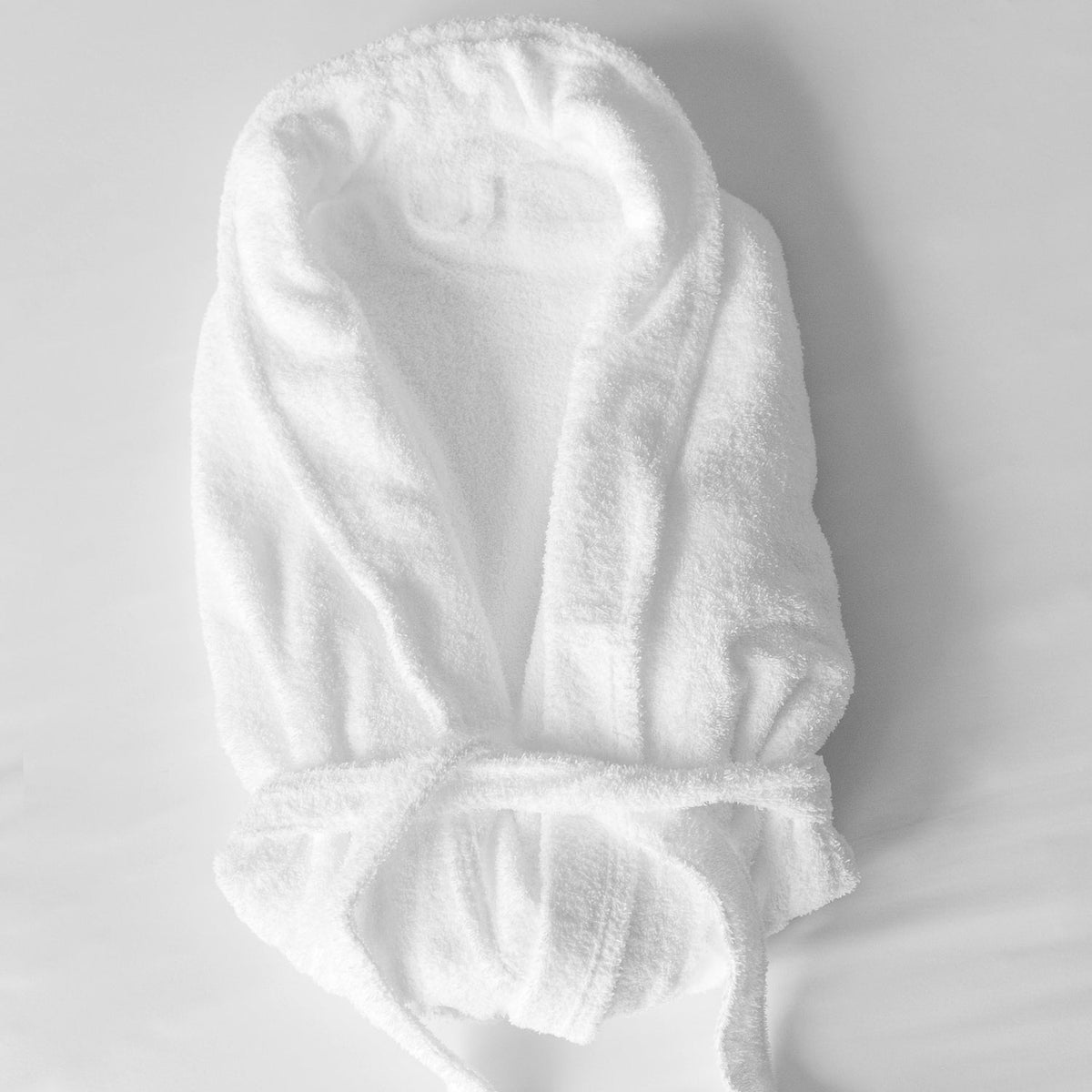 100% white cotton bathrobe