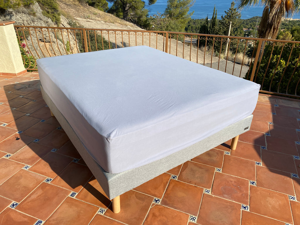 100% Organic Cotton Waterproof Mattress Protector/Cover - EXTRAORDINAIRE BIO
