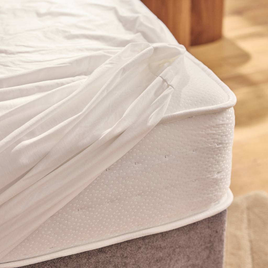 Waterproof and breathable mattress protector 100% TENCEL - TENCEL