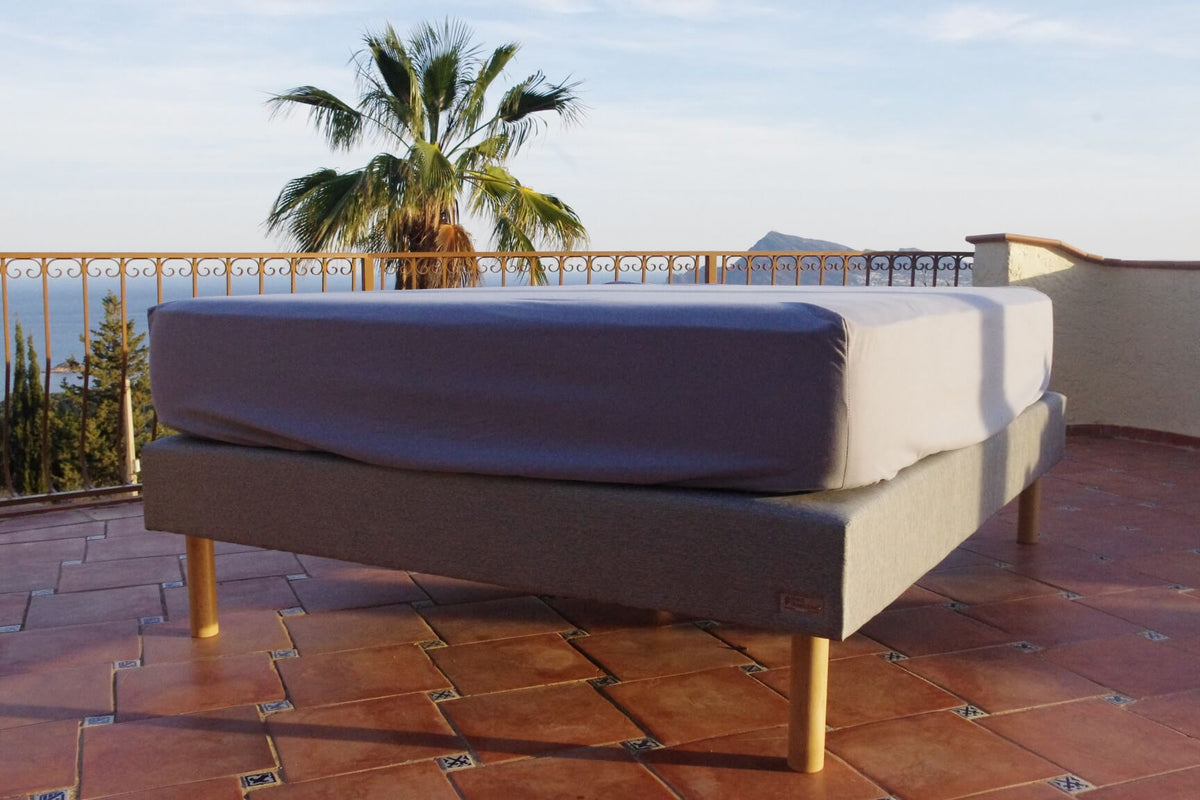 Upholstered bed base - H 28 or 35 cm - Choice of color - Fabric - THE REVERIES BED BASE